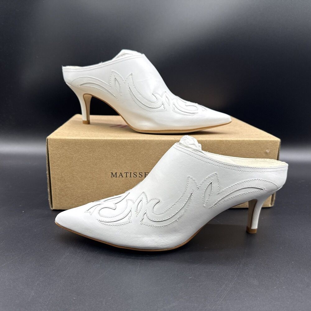NWT Matisse Marcel White Leather Boots 7 1/2M